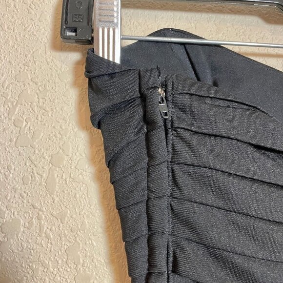 Betsey Johnson Strapless Mini Bodycon Dress Womens 2 Black Ruched Cocktail Y2K - Picture 3 of 8